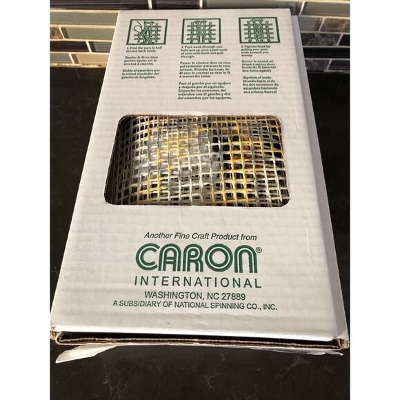 Latch Hook Kit Tiger Cub Wonder Art Caron NIB 12" x 12" P460 - Picture 3 of 3